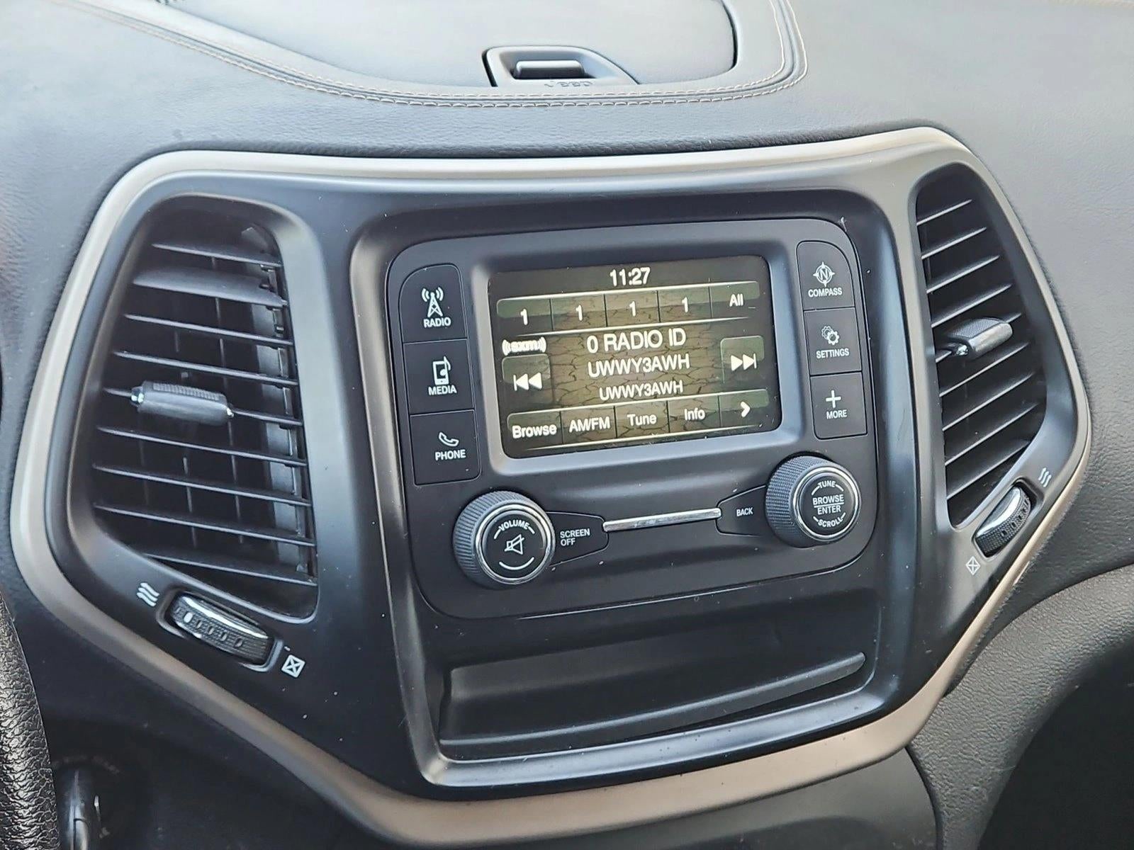 2016 Jeep Cherokee Sport