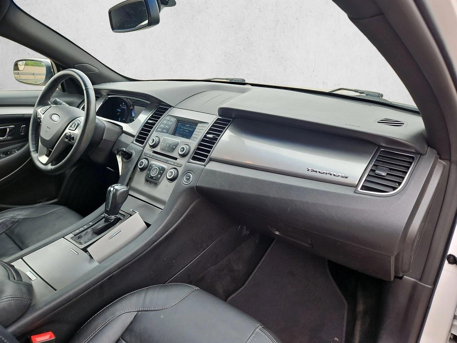 2016 Ford Taurus SEL