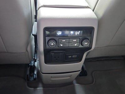 2022 GMC Acadia SLT