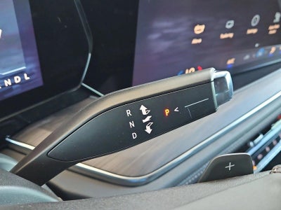 2025 Chevrolet Suburban LS