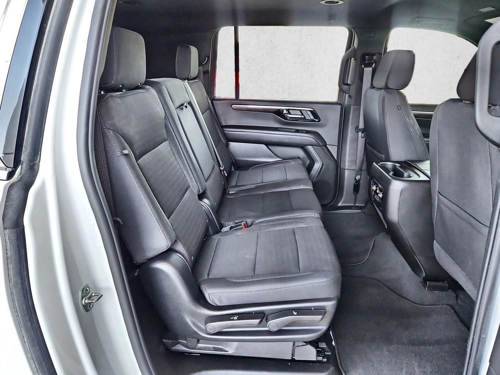2025 Chevrolet Suburban LS