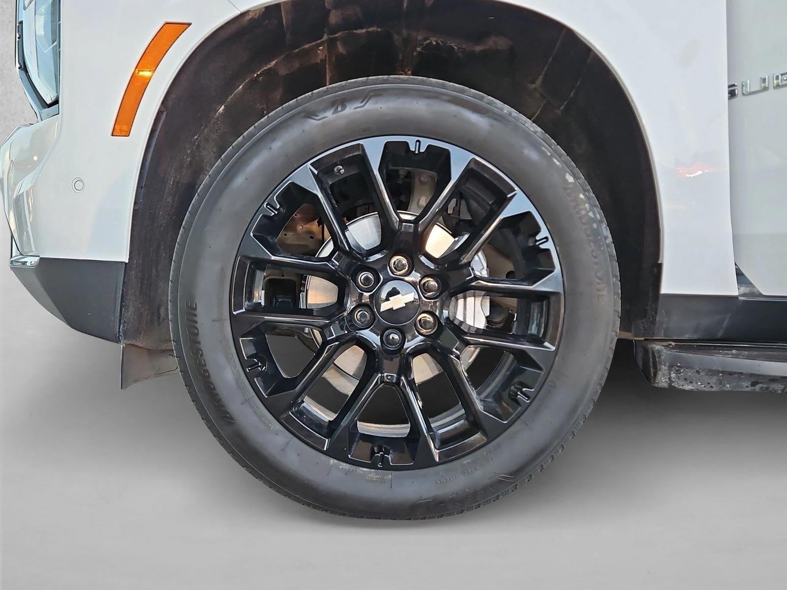 2025 Chevrolet Suburban LS