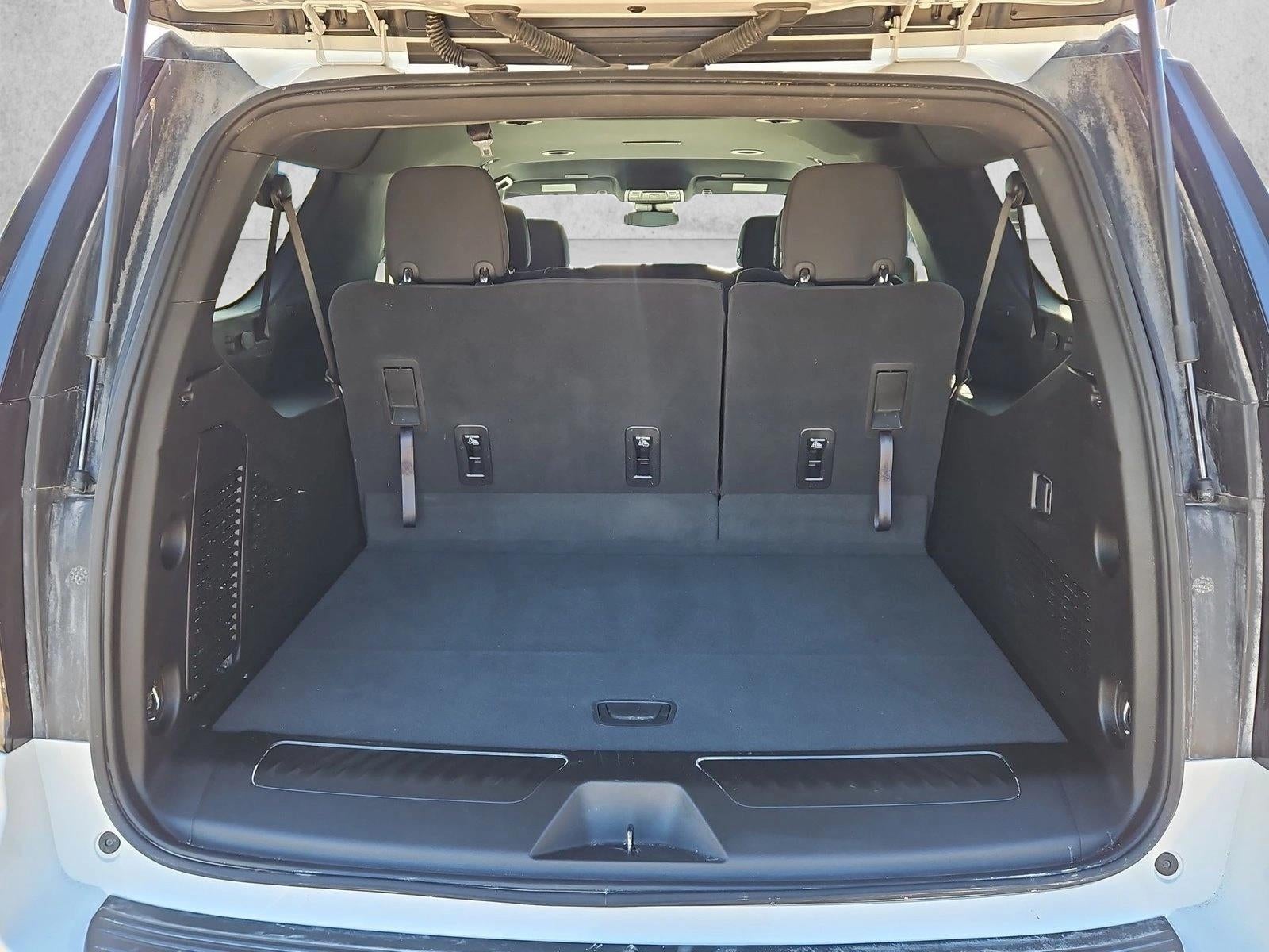 2025 Chevrolet Suburban LS