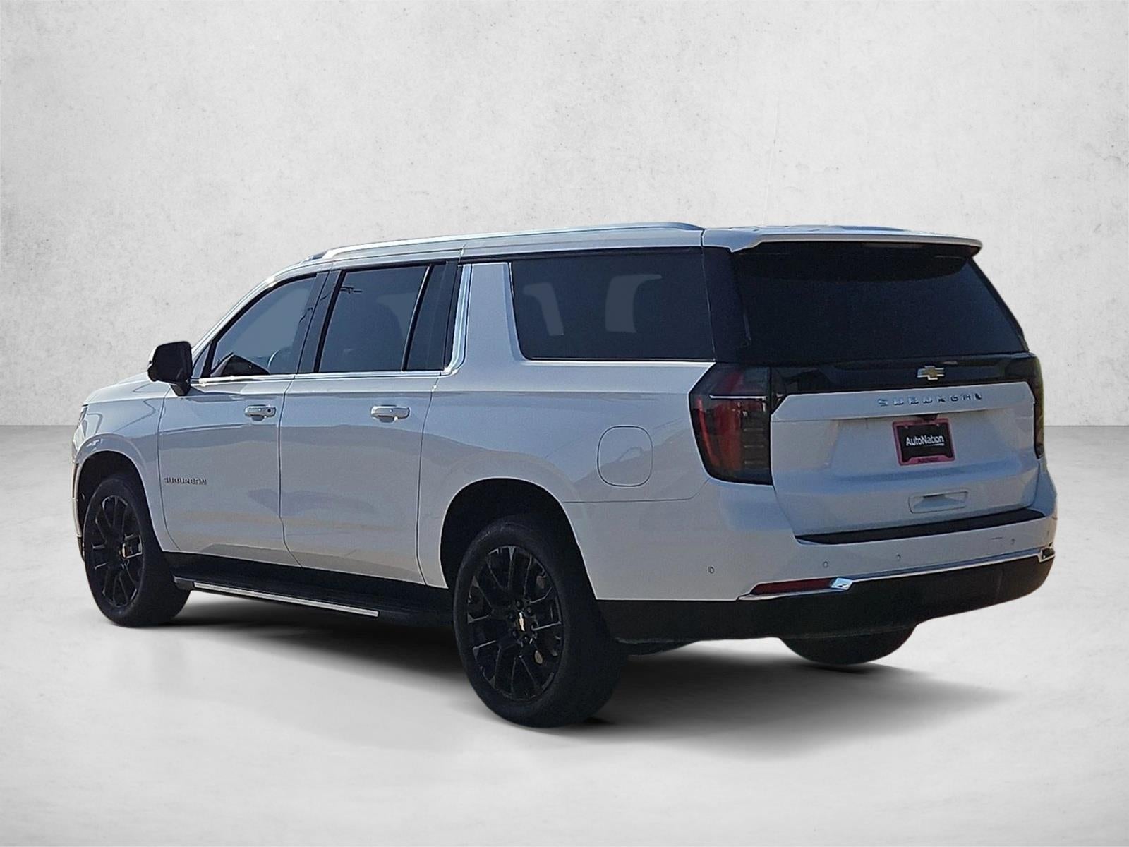 2025 Chevrolet Suburban LS
