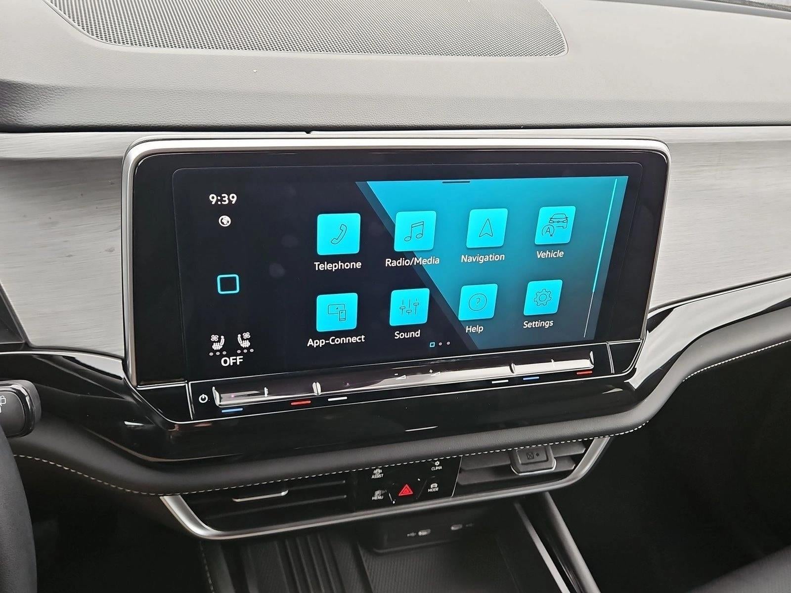 2025 Volkswagen Atlas Cross Sport 2.0T SE w/Technology