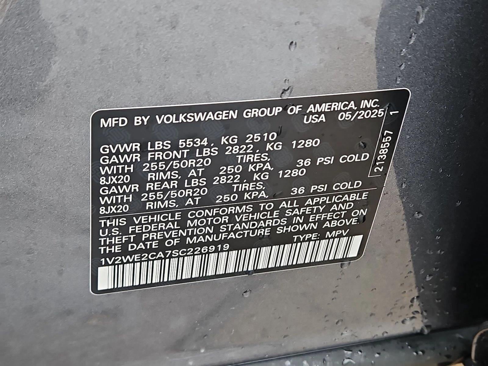 2025 Volkswagen Atlas Cross Sport 2.0T SE w/Technology