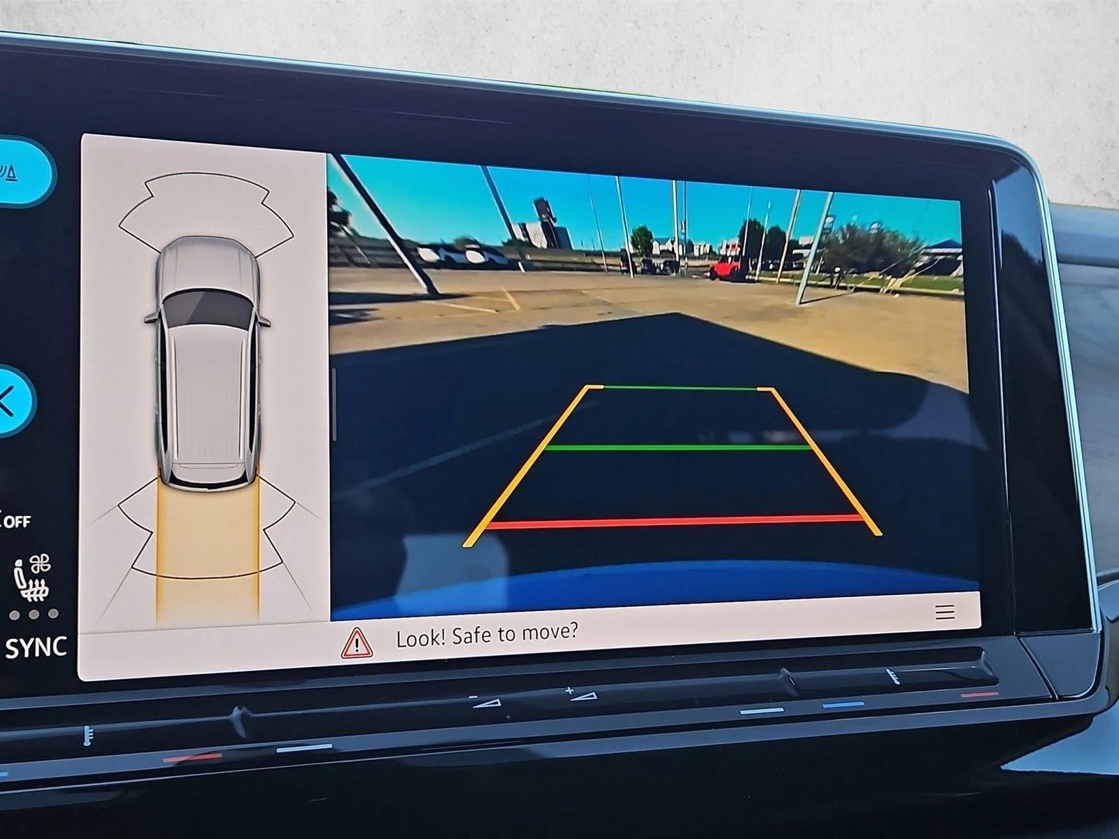 2025 Volkswagen Atlas 2.0T SE w/Technology