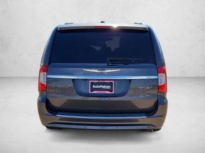 2015 Chrysler Town & Country Touring-L