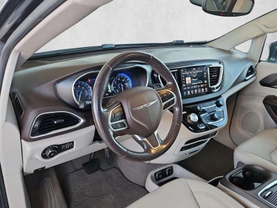2020 Chrysler Pacifica Touring L Plus
