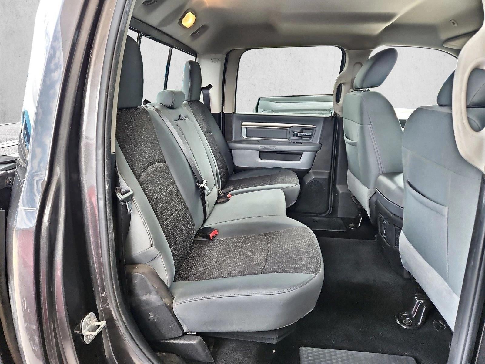 2018 RAM 1500 Big Horn Crew Cab 4x4 5'7" Box