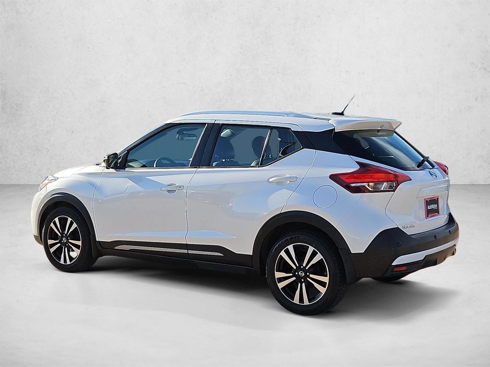 2020 Nissan Kicks SR