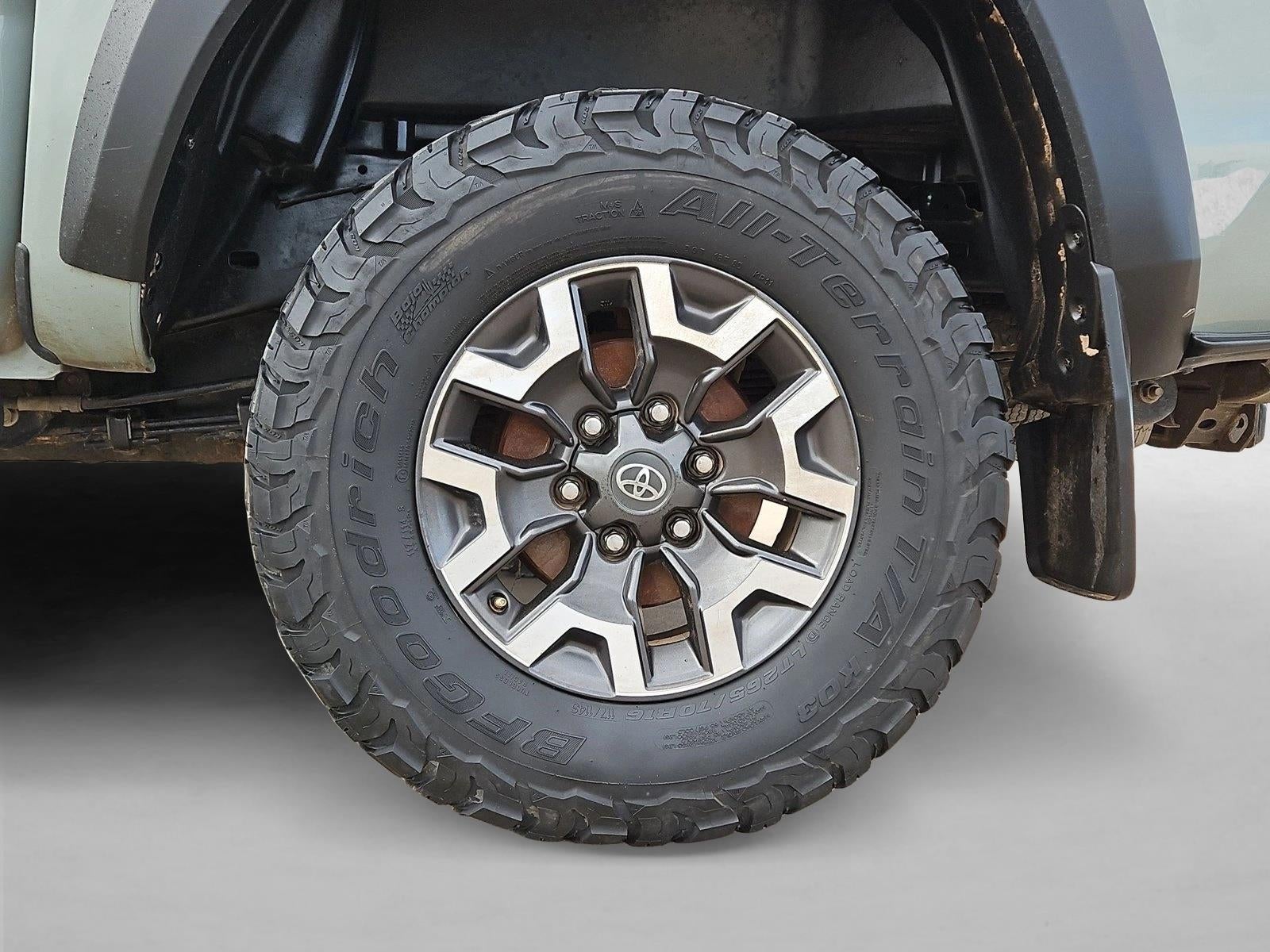 2022 Toyota Tacoma 4WD SR