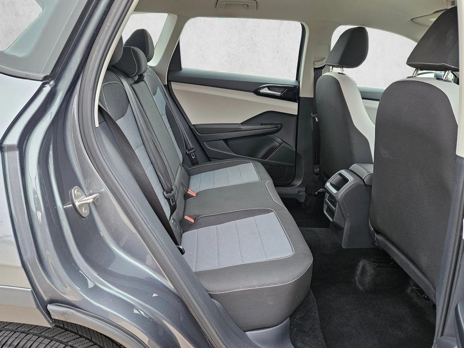 2025 Volkswagen Taos S