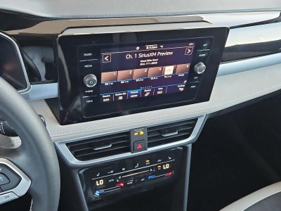 2025 Volkswagen Taos SE