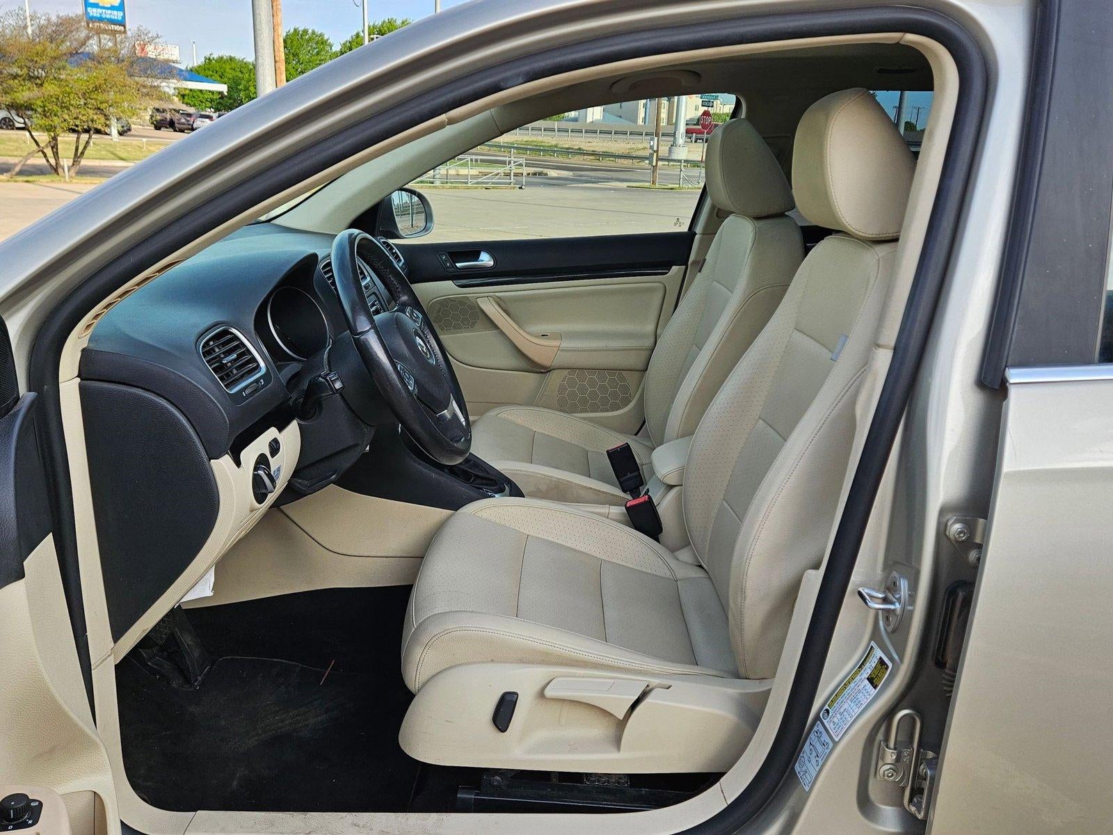 2014 Volkswagen Jetta SportWagen TDI w/Sunroof