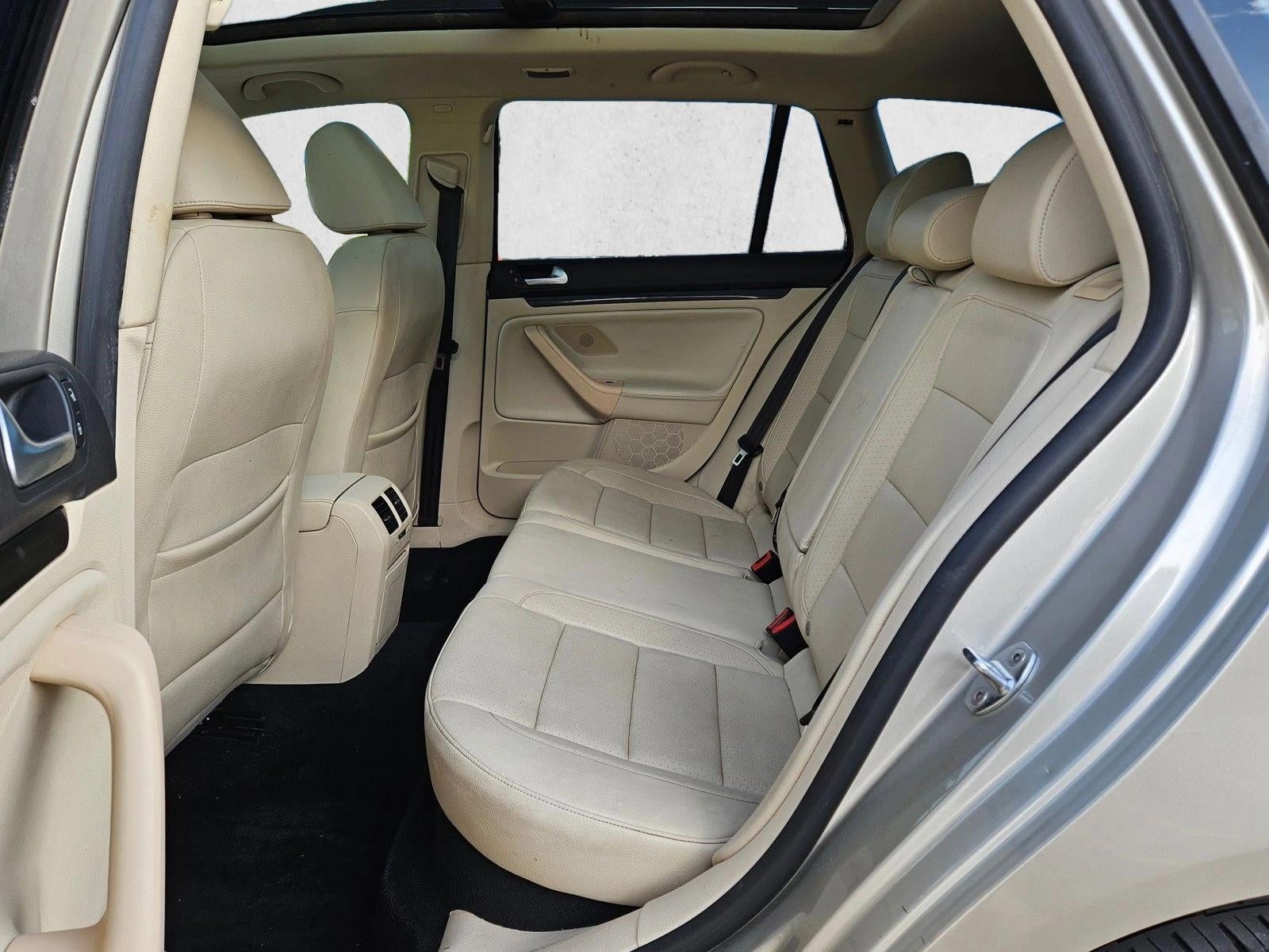 2014 Volkswagen Jetta SportWagen TDI w/Sunroof