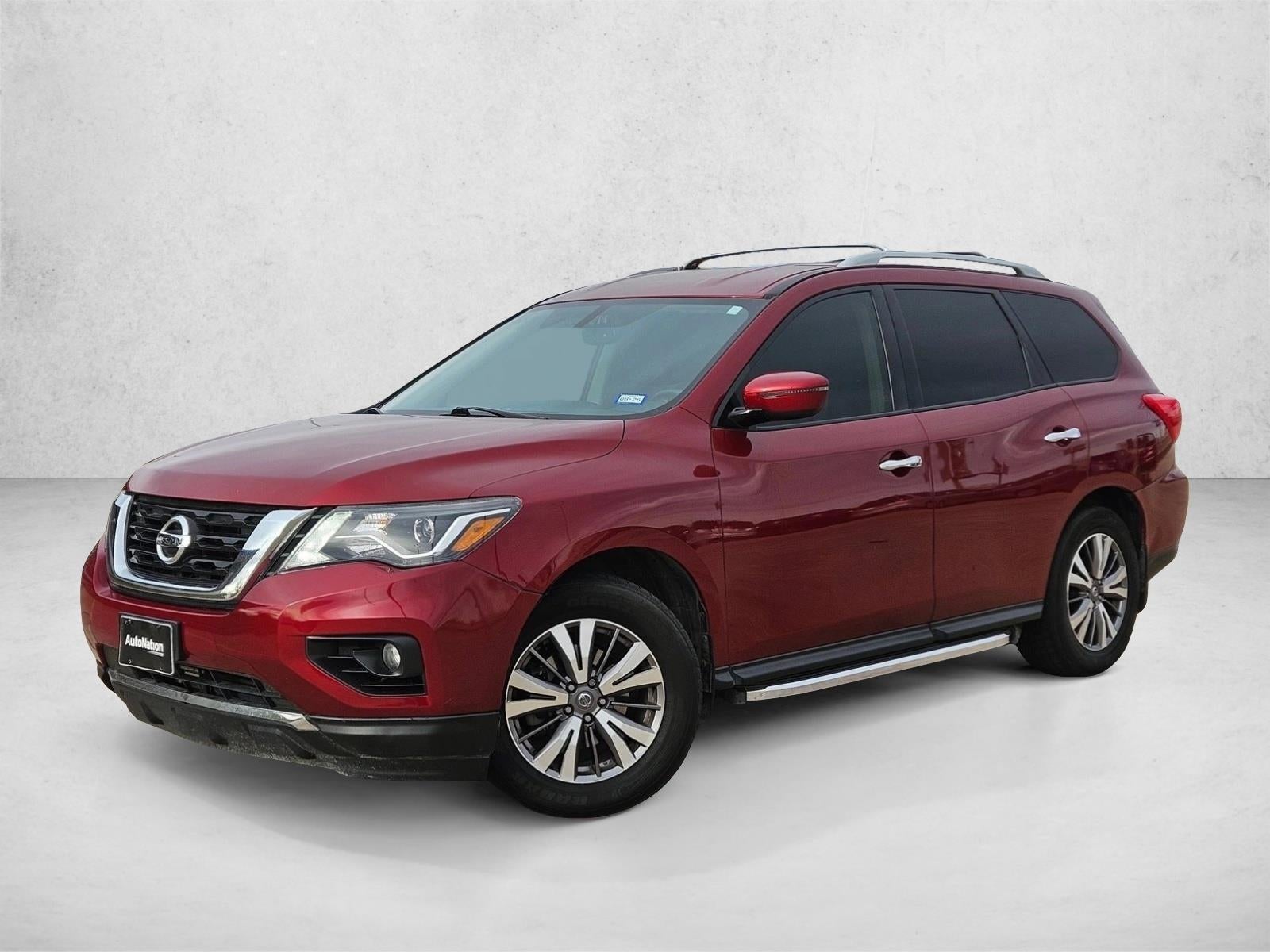 2020 Nissan Pathfinder SV