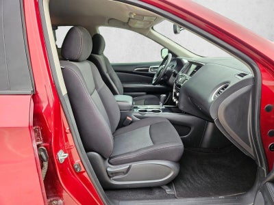 2020 Nissan Pathfinder SV