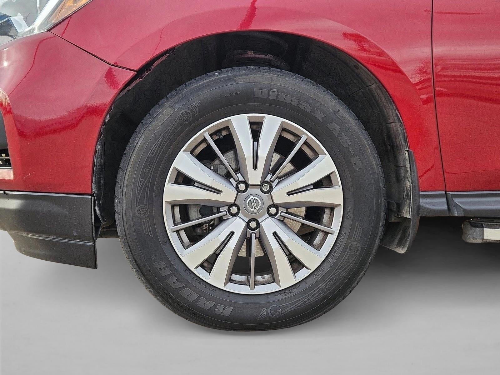 2020 Nissan Pathfinder SV