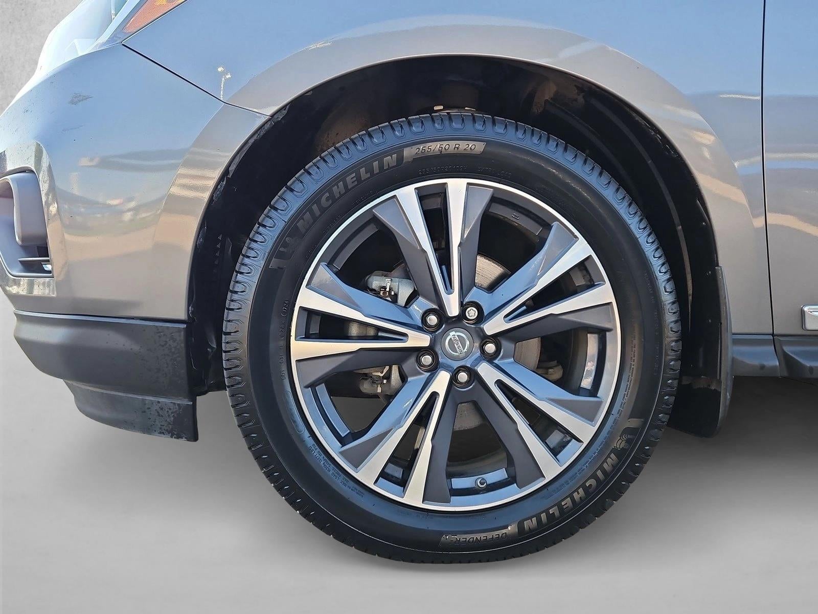 2017 Nissan Pathfinder Platinum