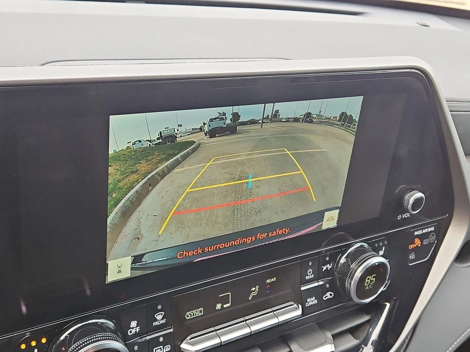 2025 Toyota Highlander LE