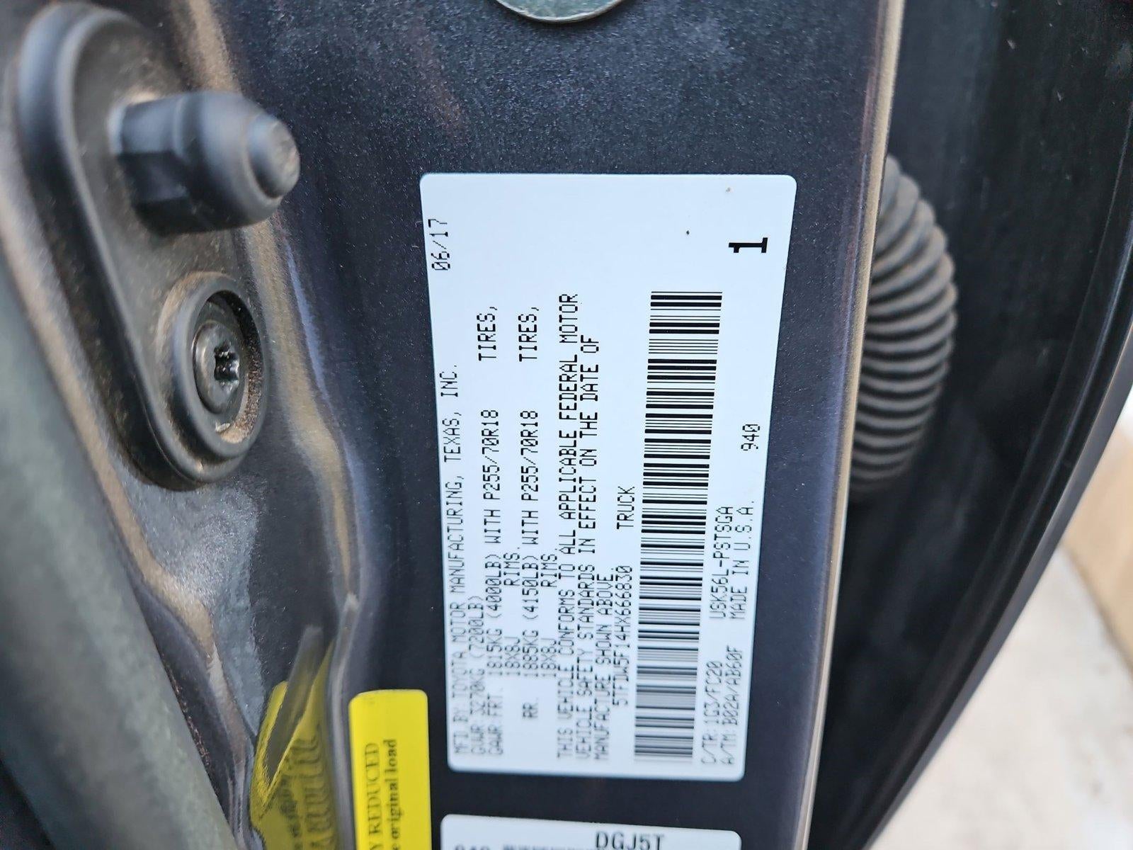 2017 Toyota Tundra 4WD SR5