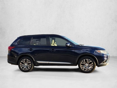 2016 Mitsubishi Outlander SE