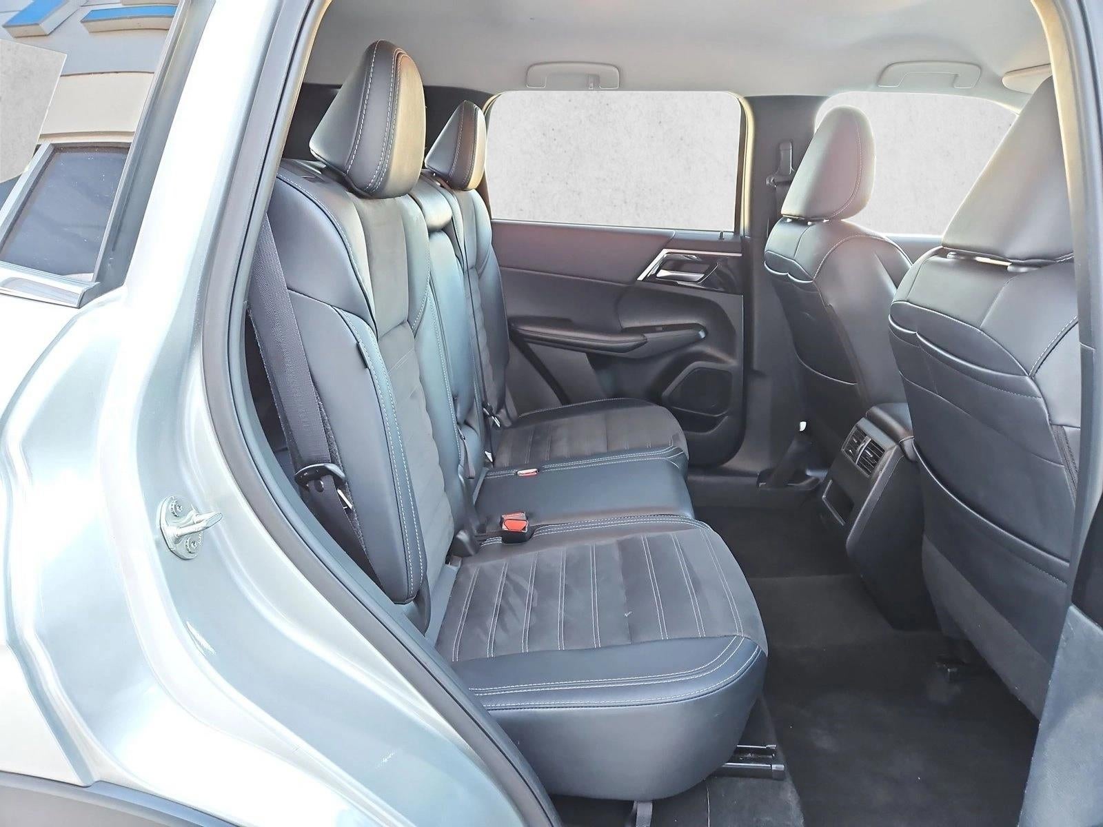 2024 Mitsubishi Outlander SE