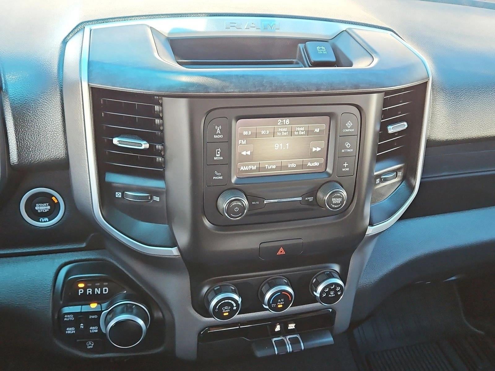 2022 RAM 1500 Big Horn Crew Cab 4x4 5'7" Box