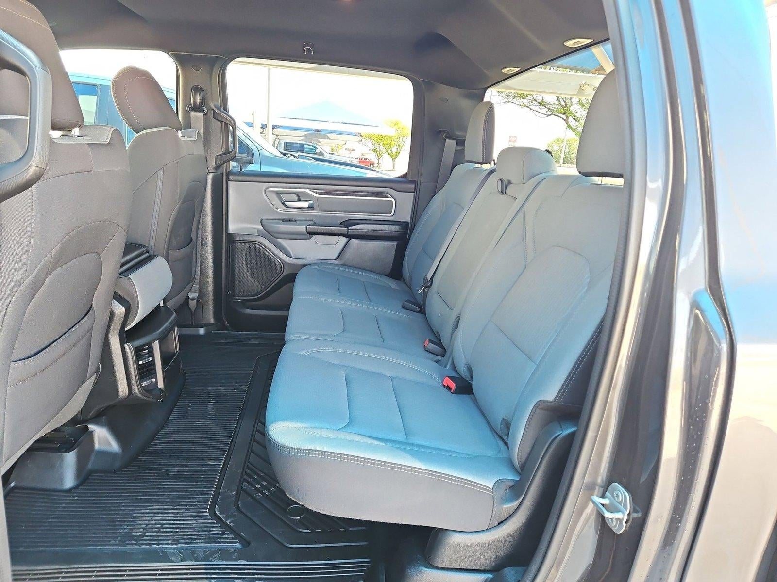 2022 RAM 1500 Big Horn Crew Cab 4x4 5'7" Box