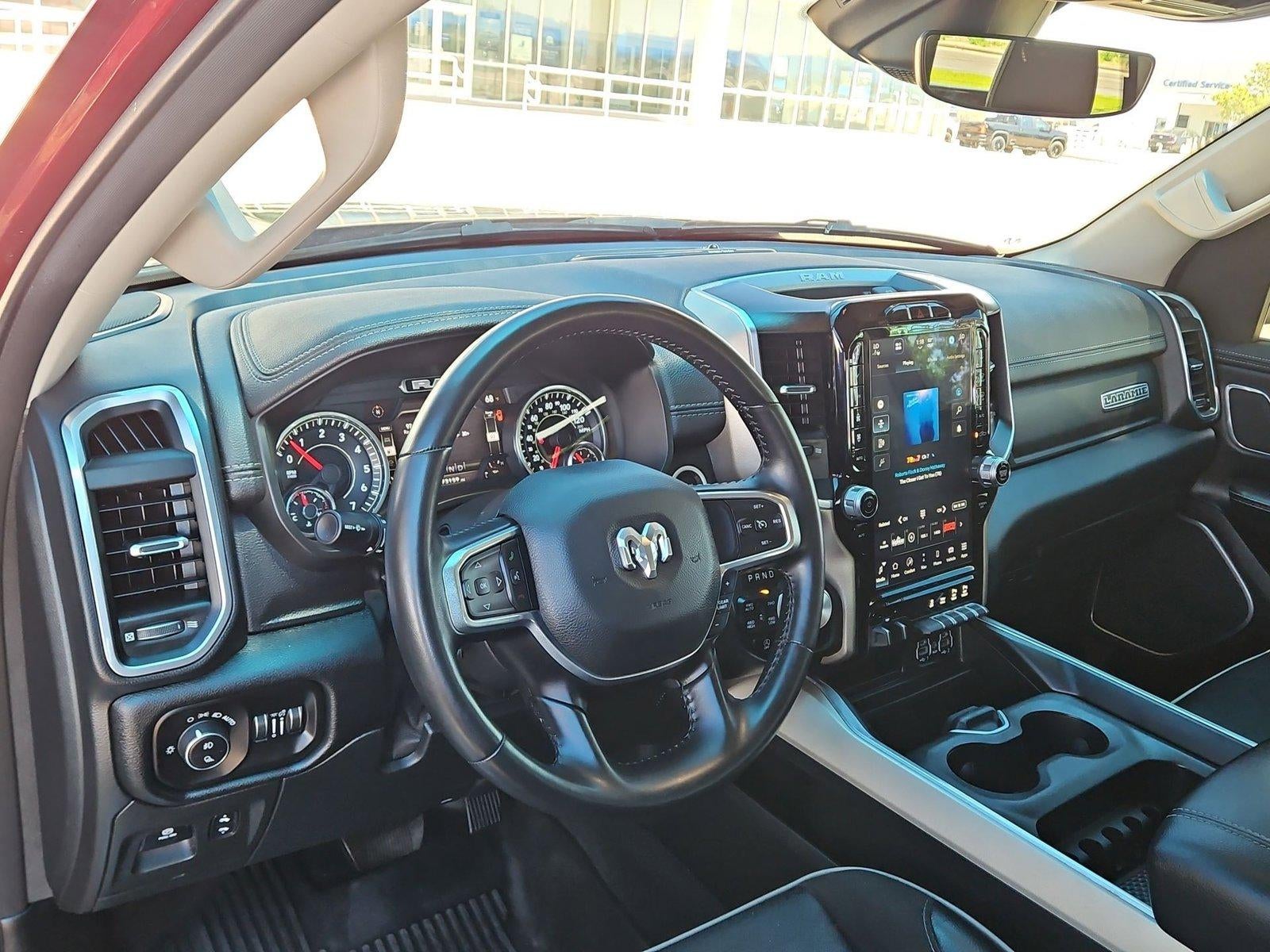 2022 RAM 1500 Laramie Crew Cab 4x4 5'7" Box