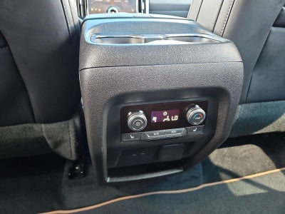 2025 GMC Acadia AT4