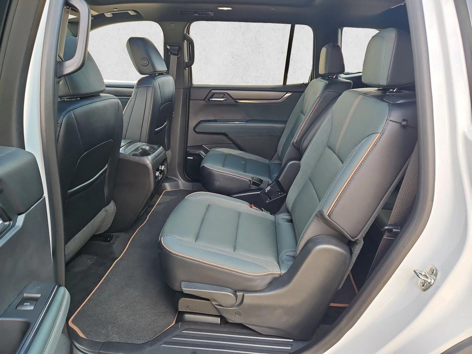 2025 GMC Acadia AT4
