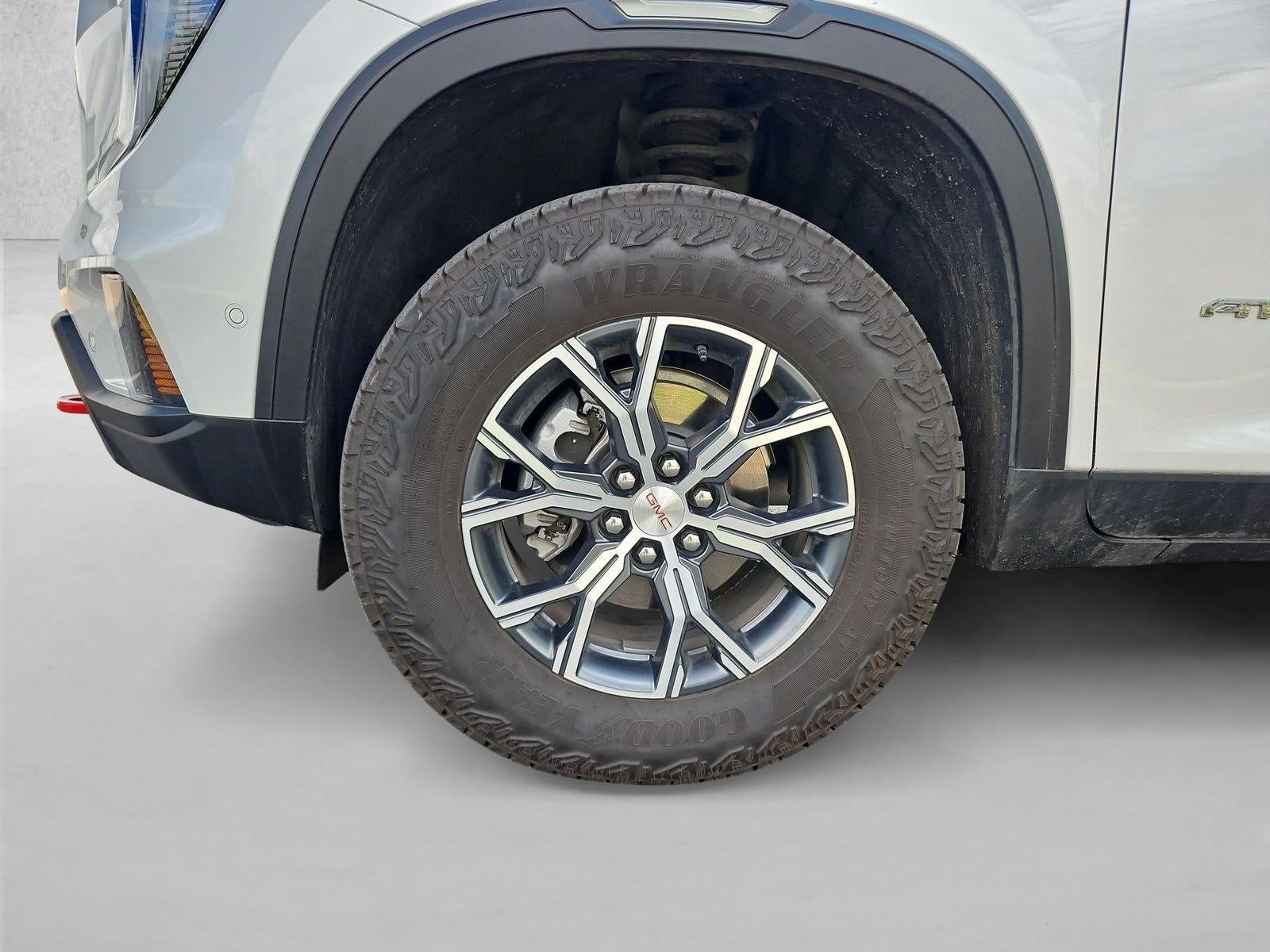 2025 GMC Acadia AT4