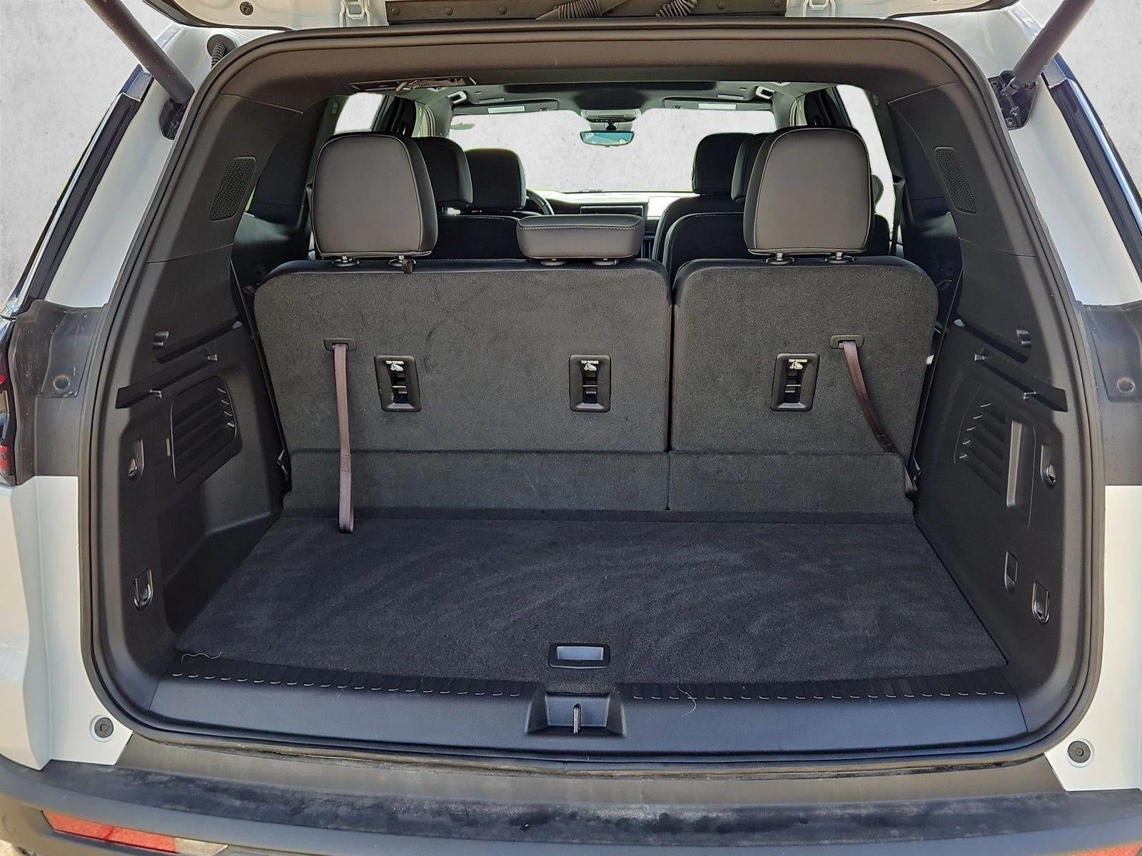 2025 GMC Acadia AT4