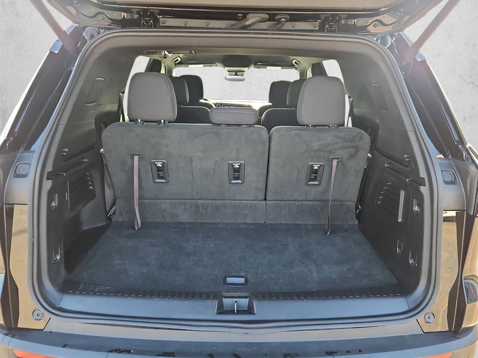 2024 Chevrolet Traverse LT