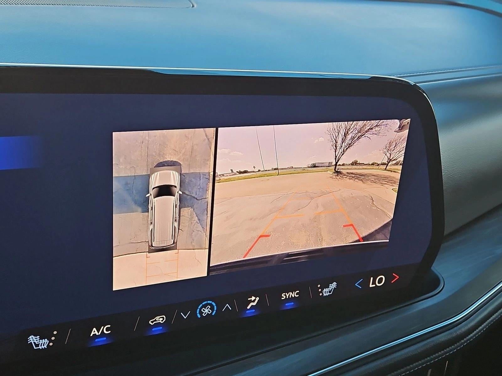 2025 Chevrolet Suburban LT