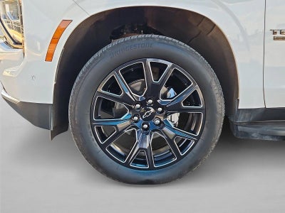 2025 Chevrolet Suburban LT