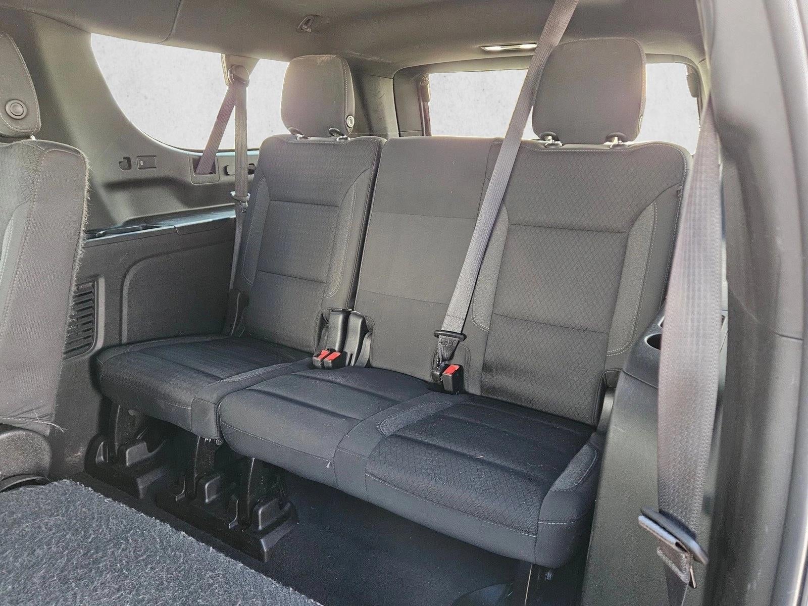 2023 Chevrolet Suburban LS