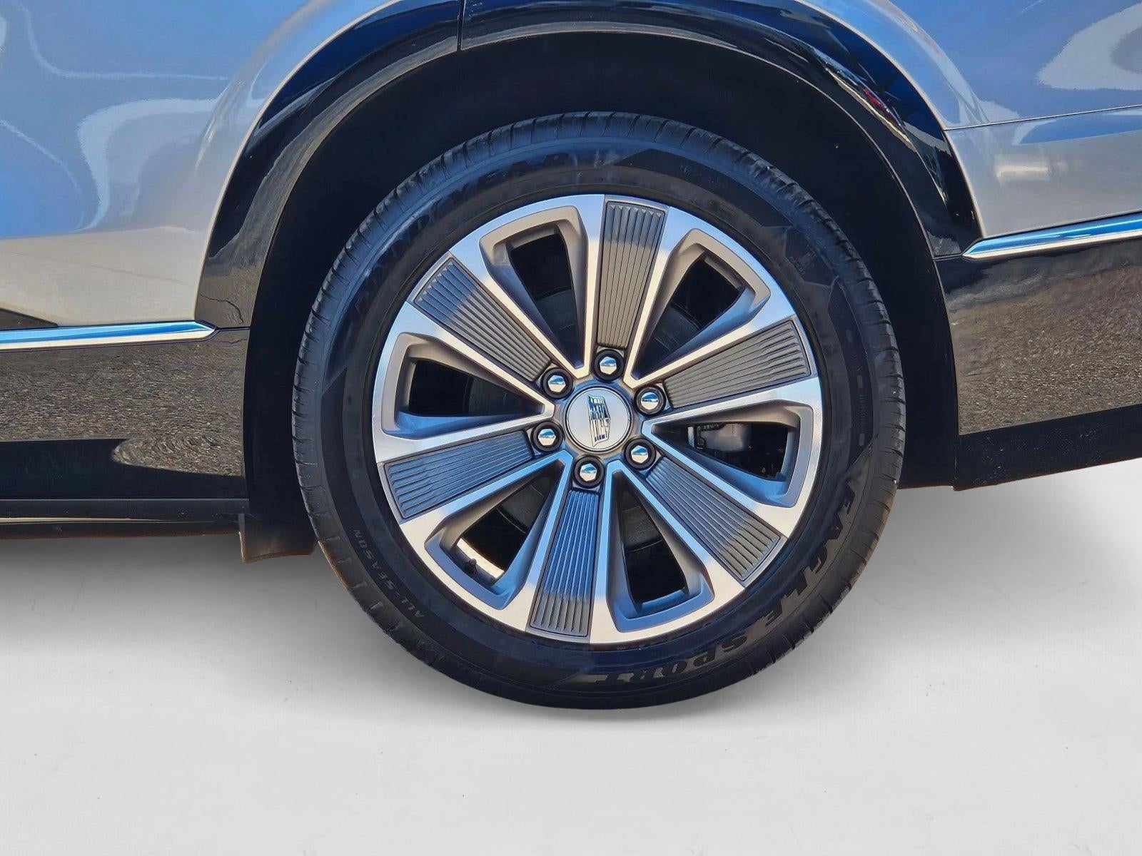 2026 Cadillac VISTIQ Luxury