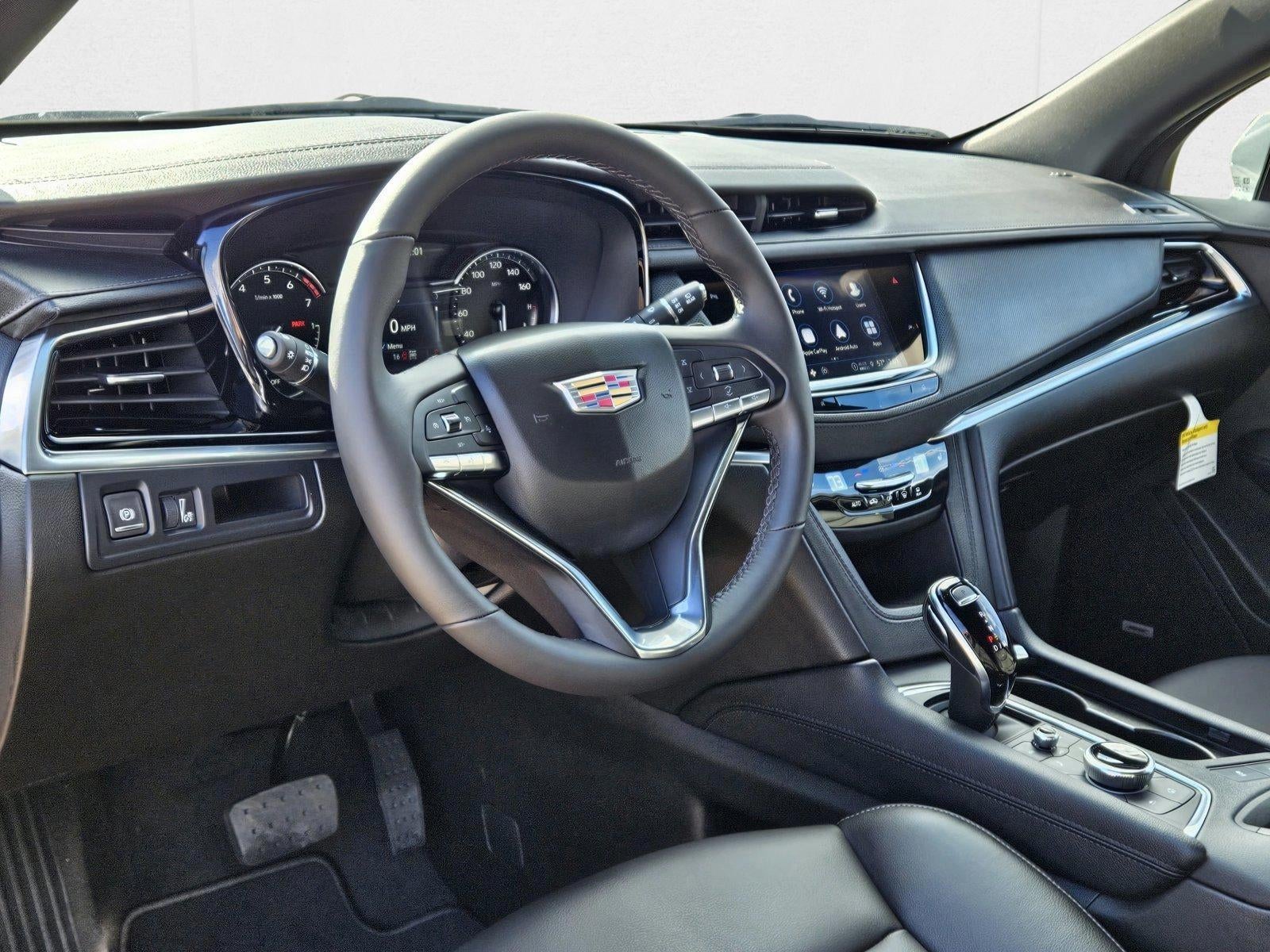 2025 Cadillac XT6 Luxury