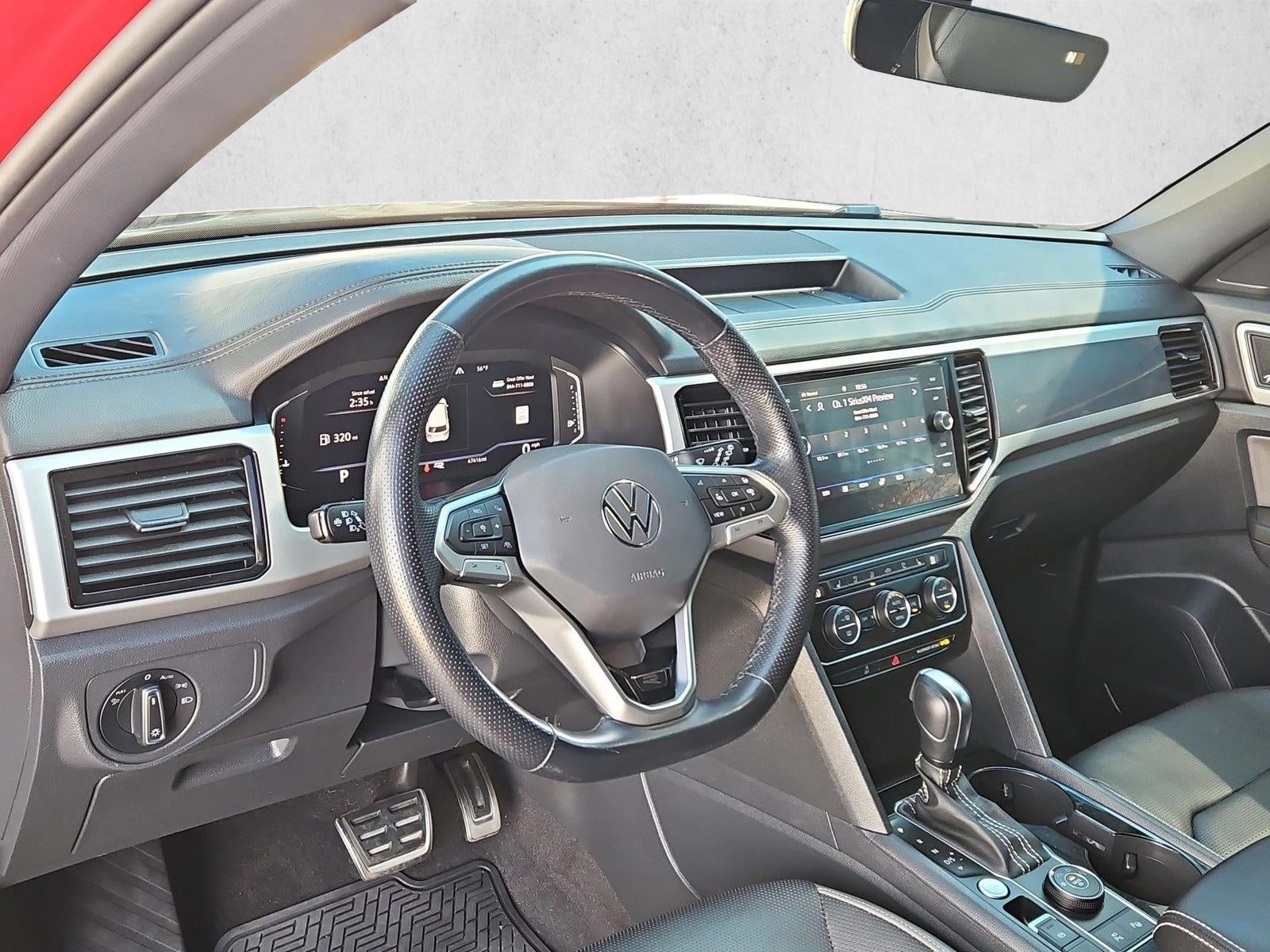 2022 Volkswagen Atlas Cross Sport 3.6L V6 SEL Premium R-Line