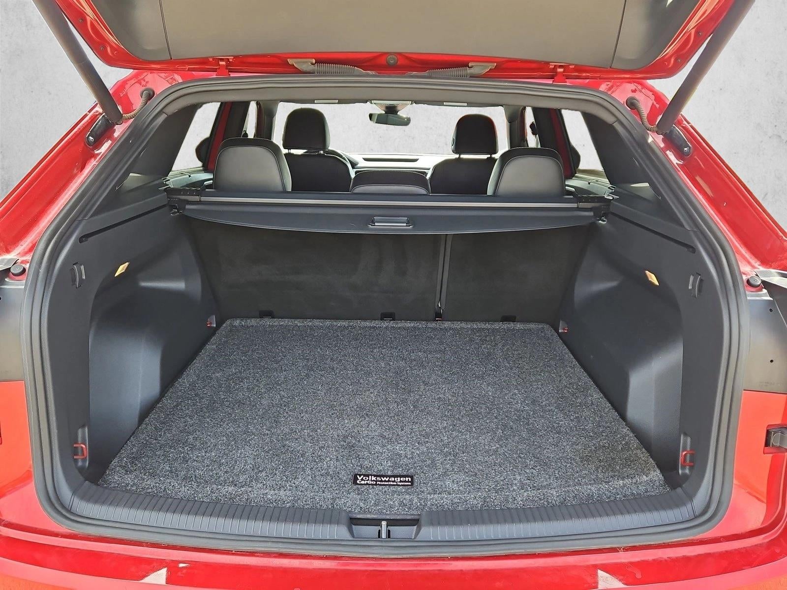 2022 Volkswagen Atlas Cross Sport 3.6L V6 SEL Premium R-Line