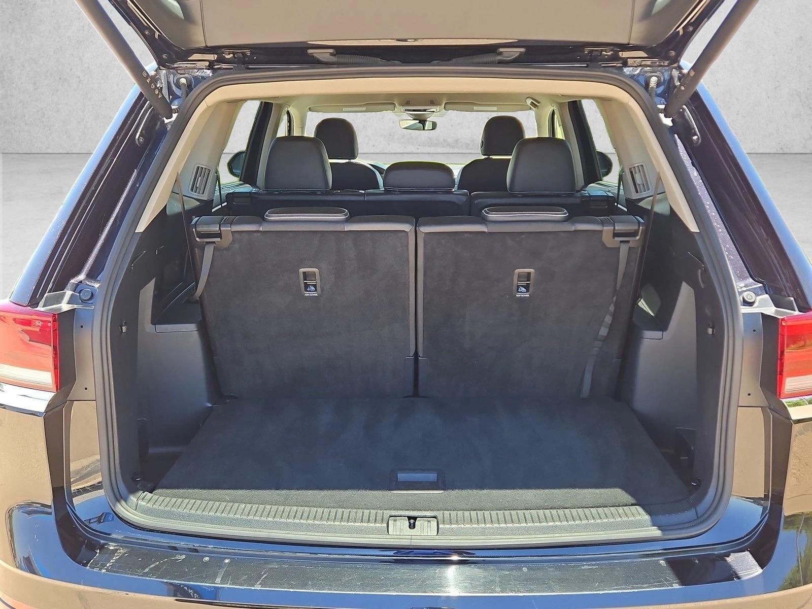 2025 Volkswagen Atlas 2.0T SE w/Technology