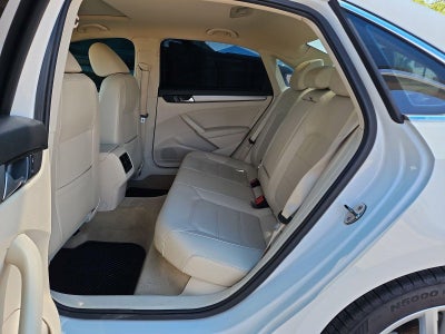 2014 Volkswagen Passat TDI SE