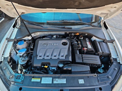 2014 Volkswagen Passat TDI SE