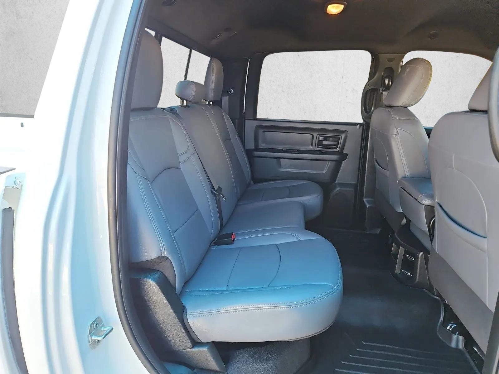 2024 RAM 3500 Tradesman Crew Cab 4x4 8' Box