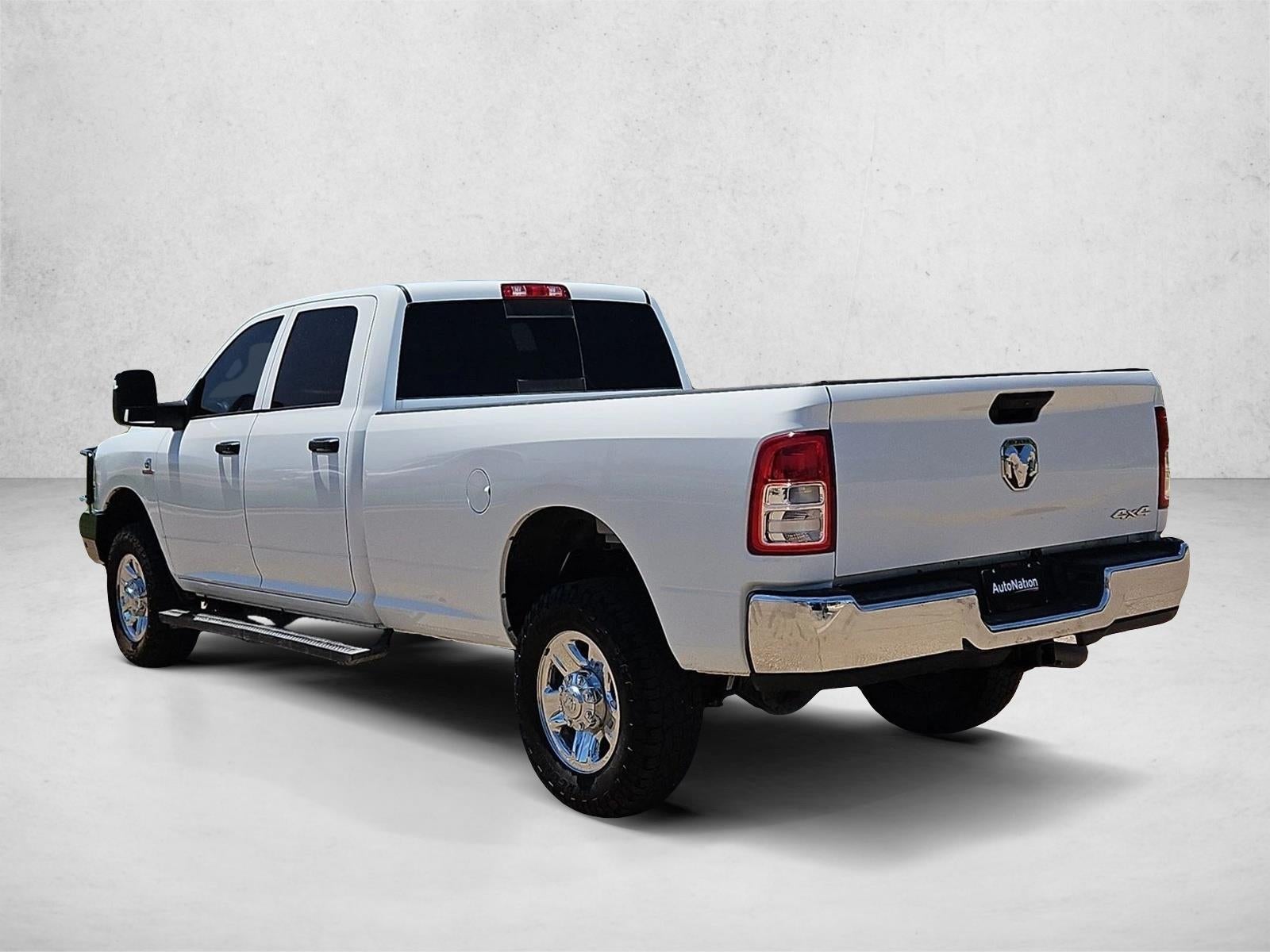2024 RAM 3500 Tradesman Crew Cab 4x4 8' Box