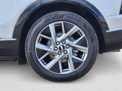 2025 Cadillac OPTIQ Luxury 1