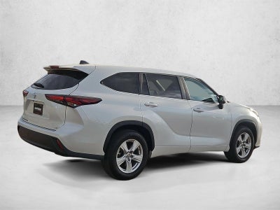 2025 Toyota Highlander LE